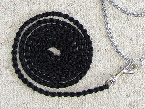 Lead - Fine braided Black  - brass clip