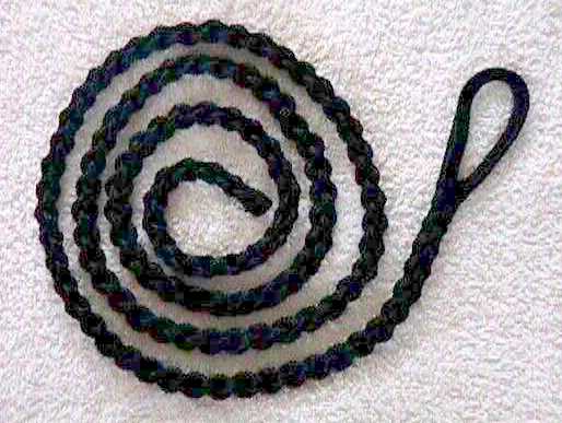 Lead - Fine braided black with Loop end